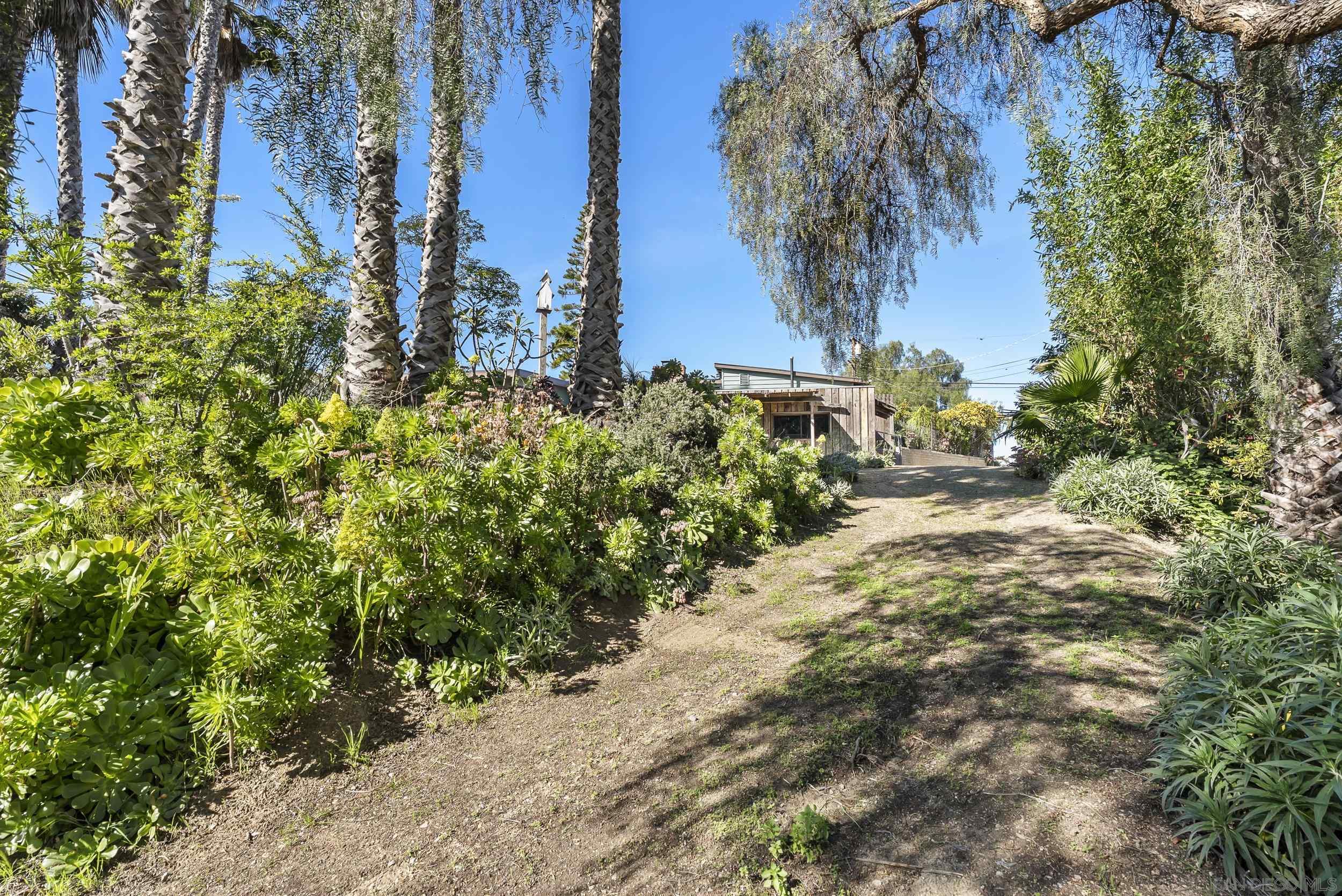 Detail Gallery Image 49 of 59 For 620  Plumosa Ave, Vista,  CA 92081 - 4 Beds | 2 Baths