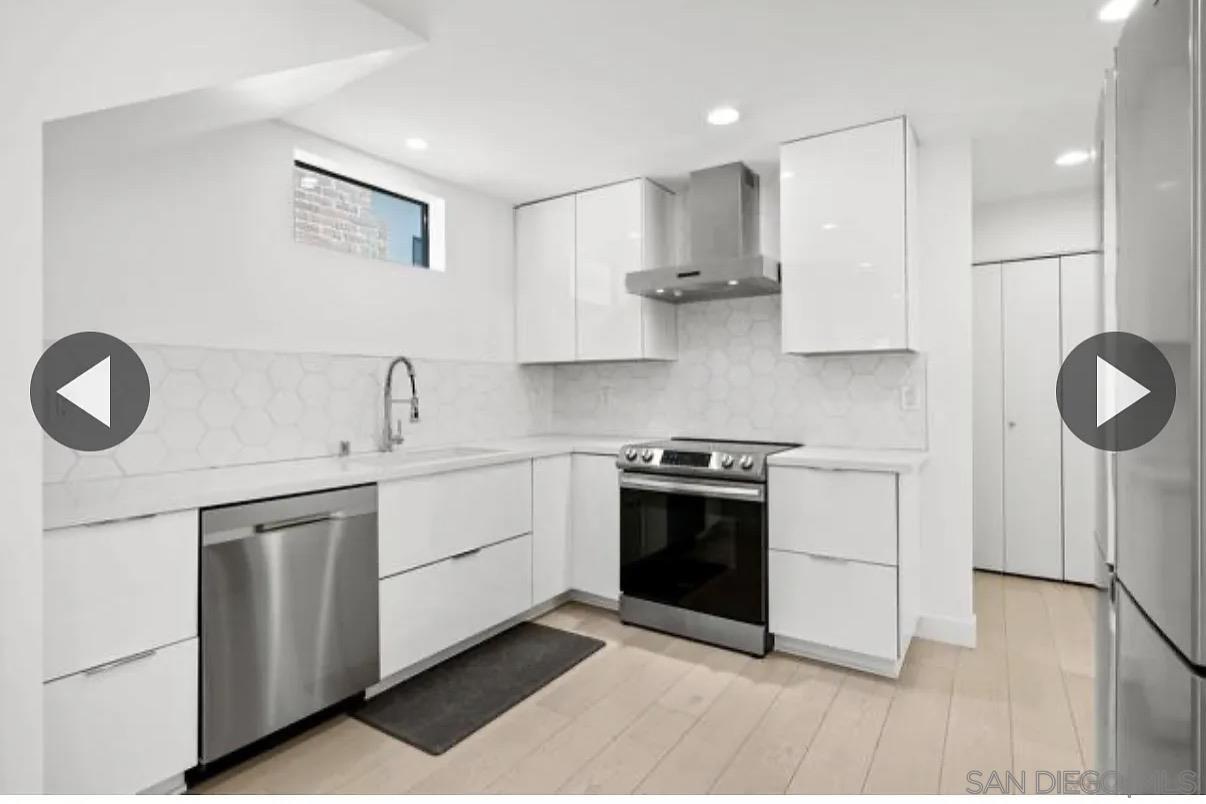 Detail Gallery Image 3 of 9 For 1140  Pearl St., La Jolla,  CA 92037 - 3 Beds | 3 Baths