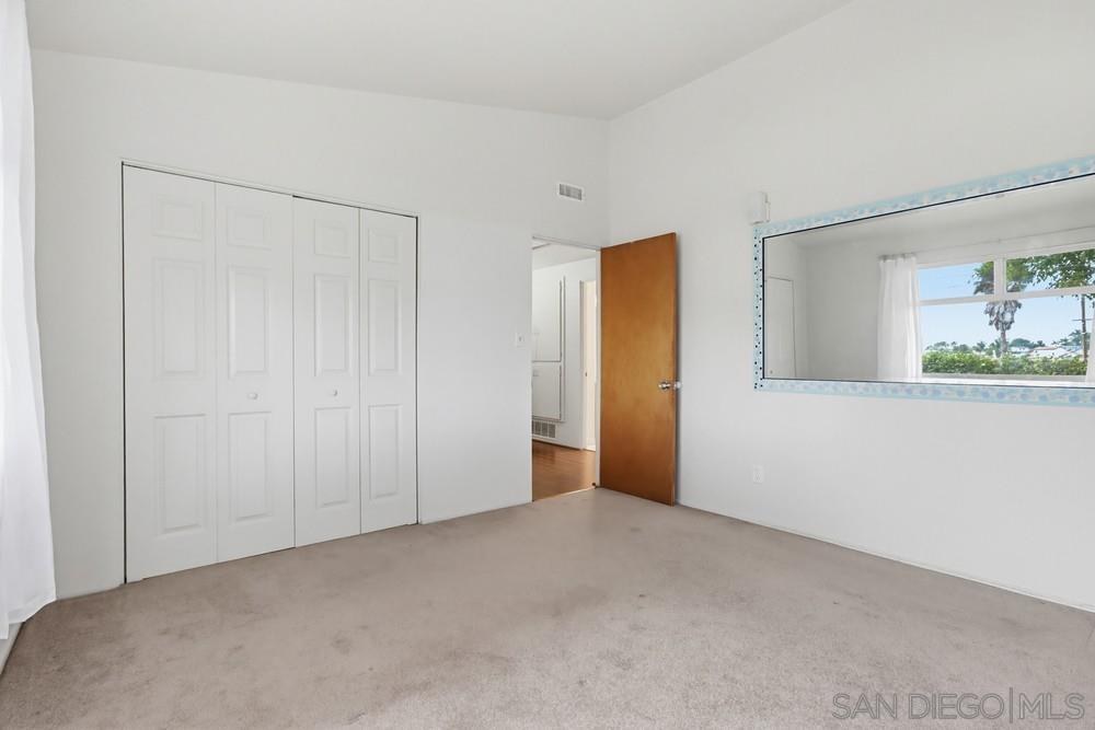 Detail Gallery Image 11 of 28 For 3215  Cabrillo Mesa Dr, San Diego,  CA 92123 - 3 Beds | 2 Baths