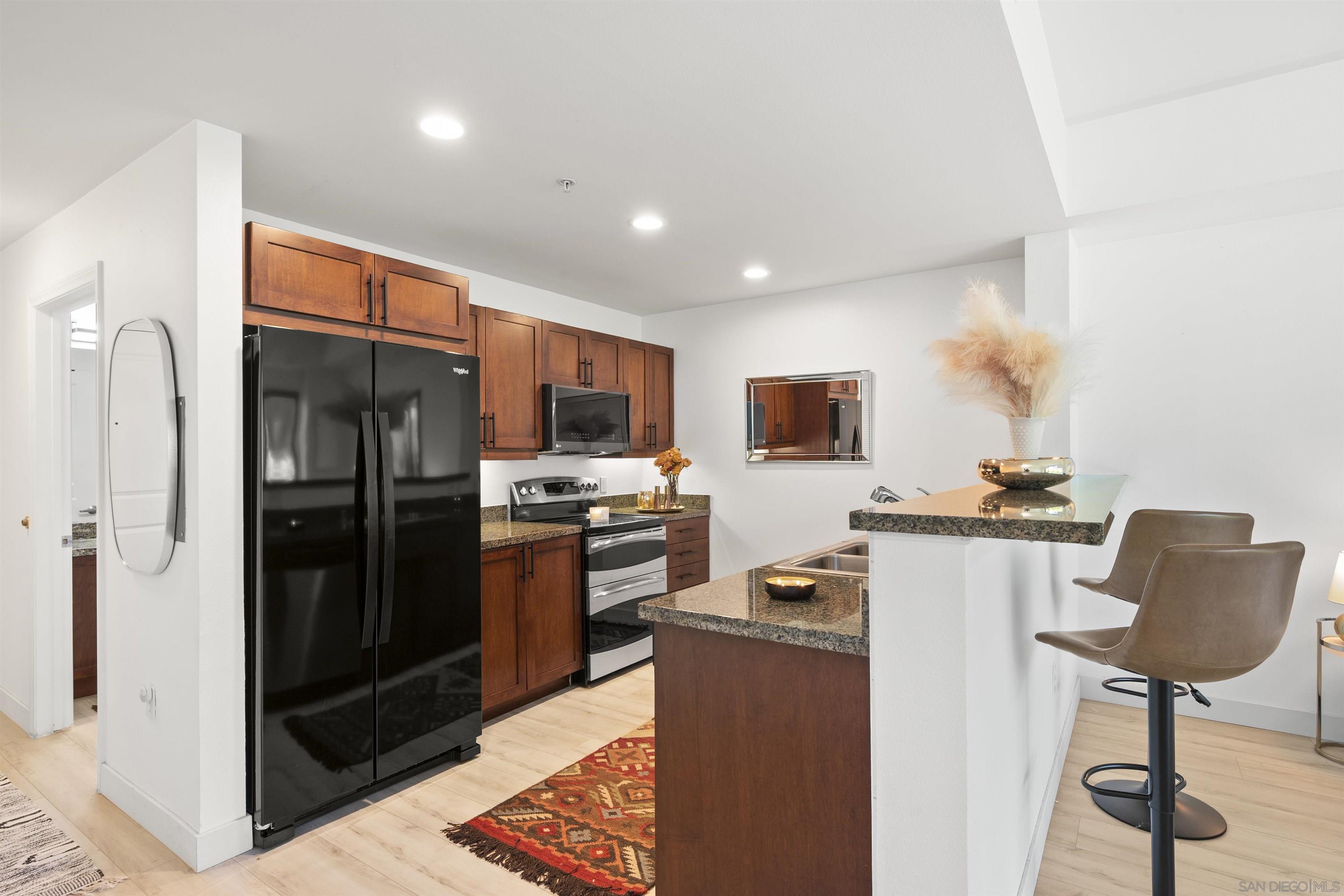 Detail Gallery Image 2 of 22 For 206  Park Blvd  #405,  San Diego,  CA 92101 - 0 Beds | 1 Baths