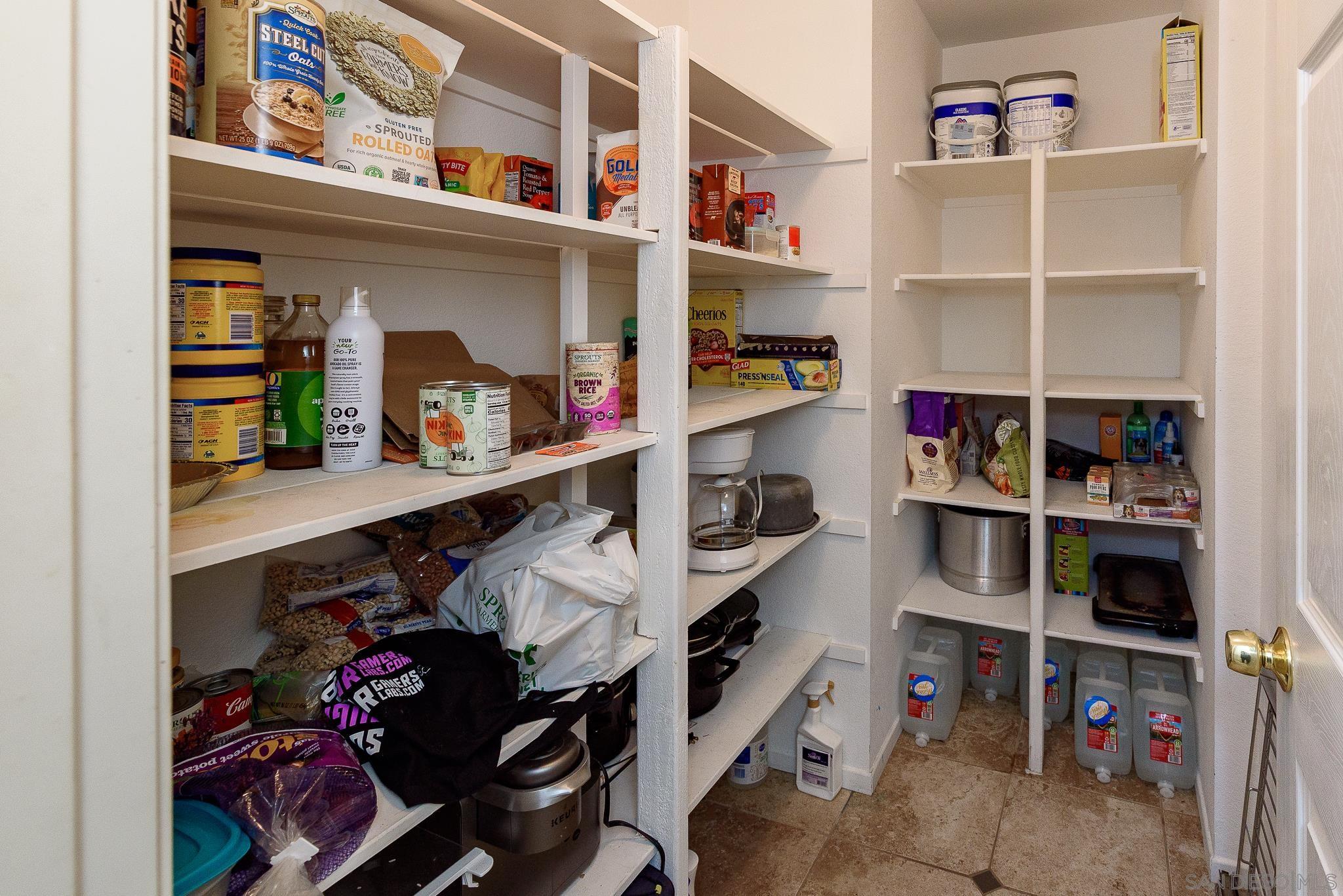 Detail Gallery Image 19 of 41 For 1039  Eliot St, Oceanside,  CA 92057 - 4 Beds | 3 Baths