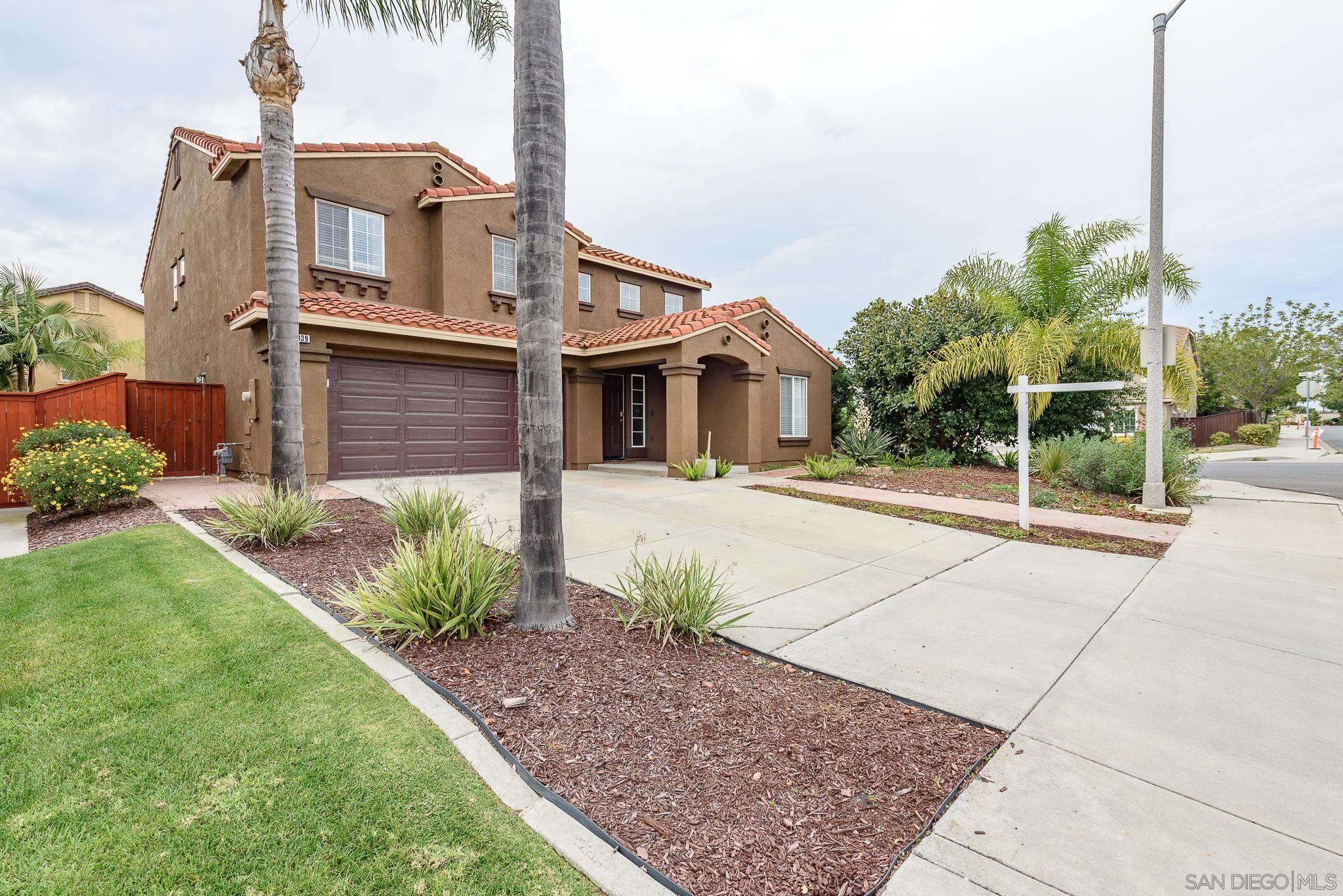 Detail Gallery Image 3 of 41 For 1039  Eliot St, Oceanside,  CA 92057 - 4 Beds | 3 Baths