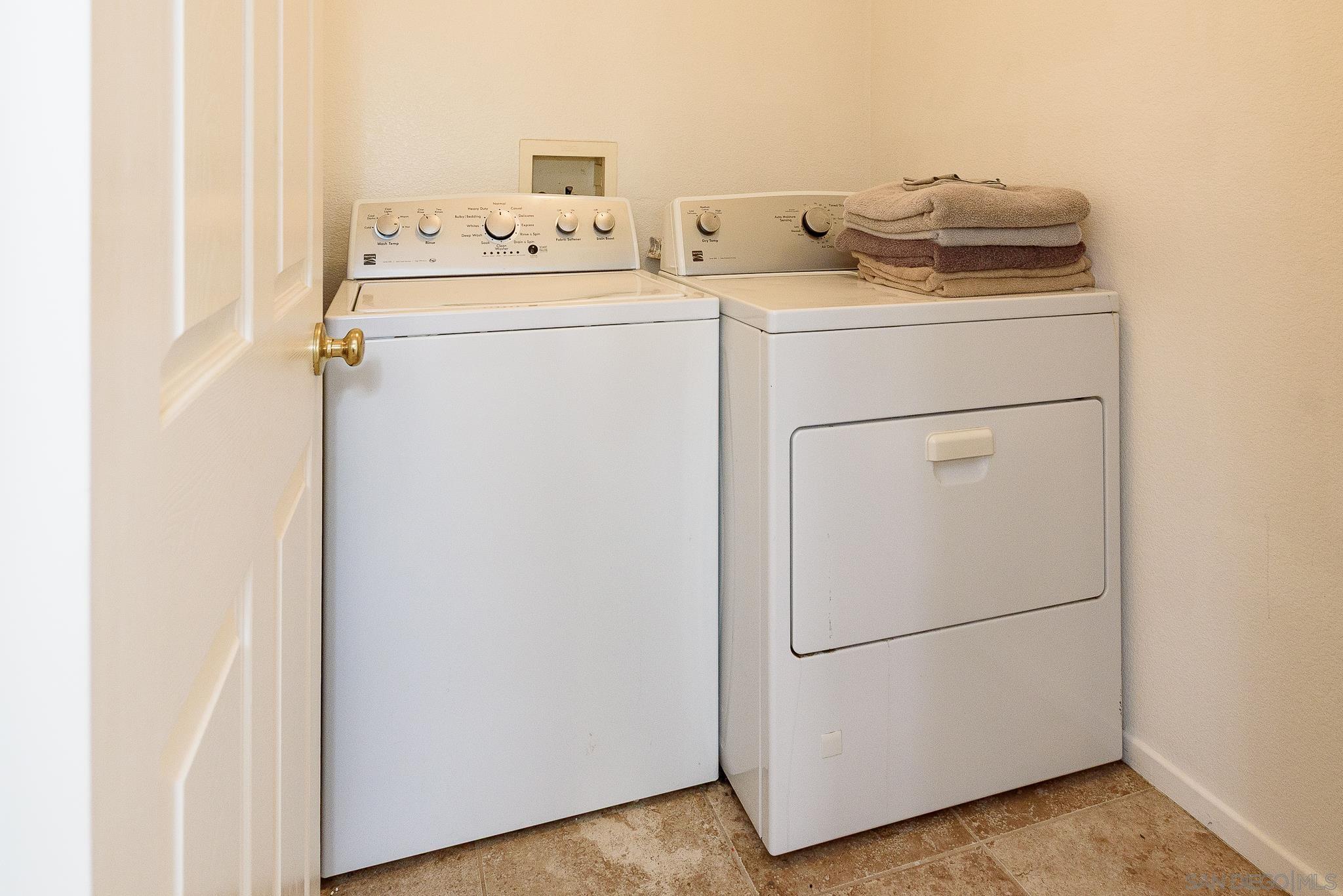 Detail Gallery Image 35 of 41 For 1039  Eliot St, Oceanside,  CA 92057 - 4 Beds | 3 Baths