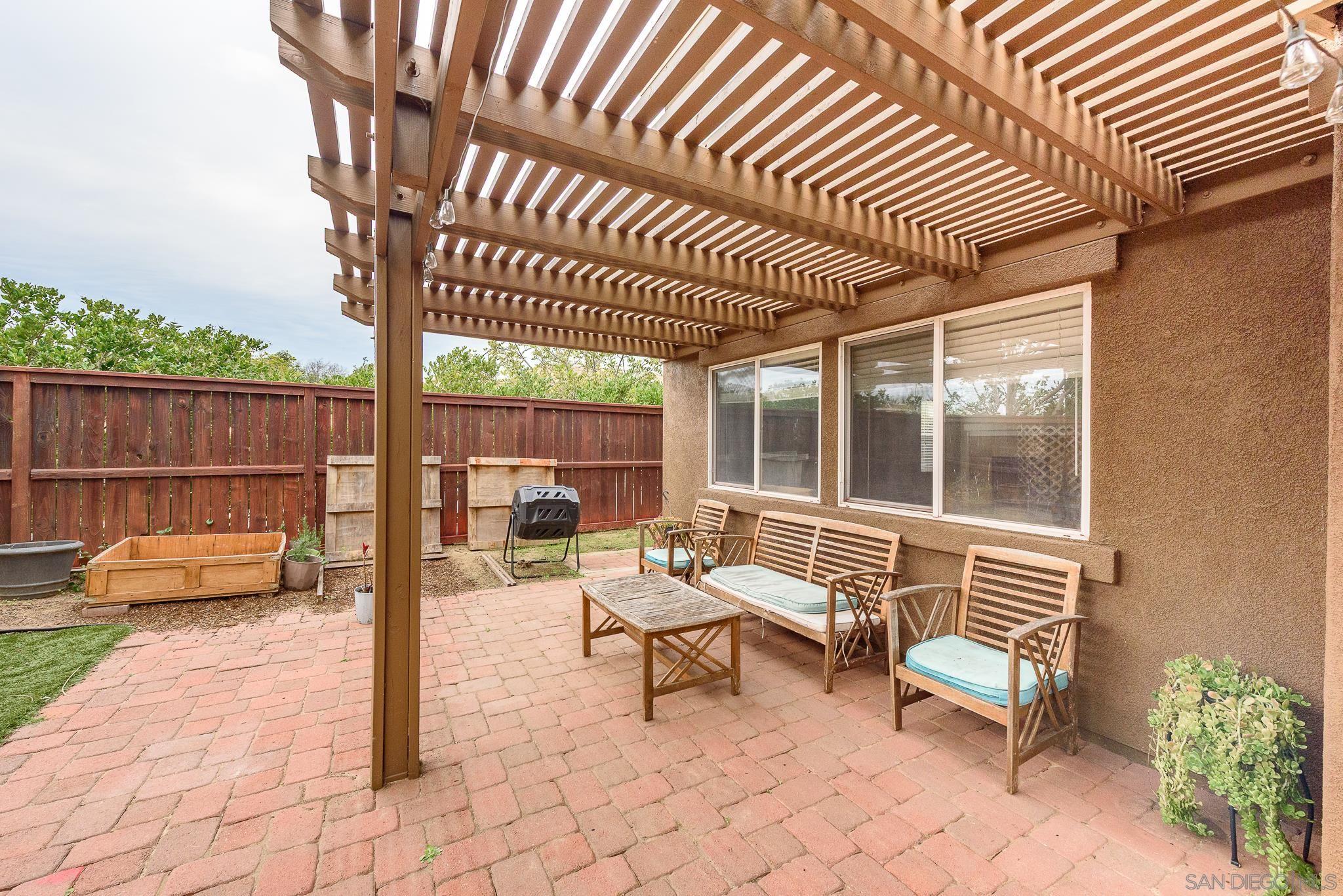 Detail Gallery Image 8 of 41 For 1039  Eliot St, Oceanside,  CA 92057 - 4 Beds | 3 Baths