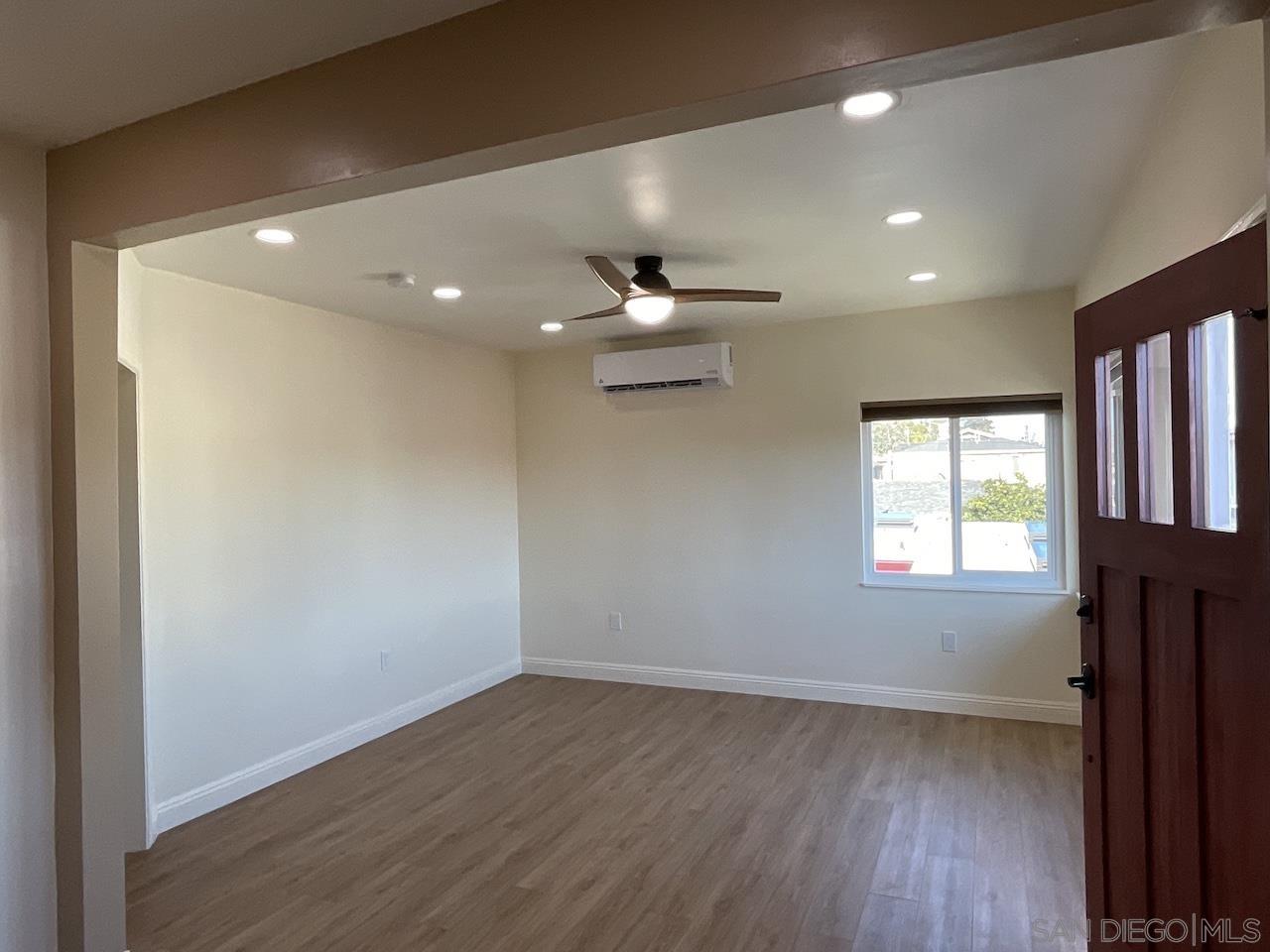 Detail Gallery Image 5 of 19 For 3040  Newell St, San Diego,  CA 92106 - 2 Beds | 1 Baths