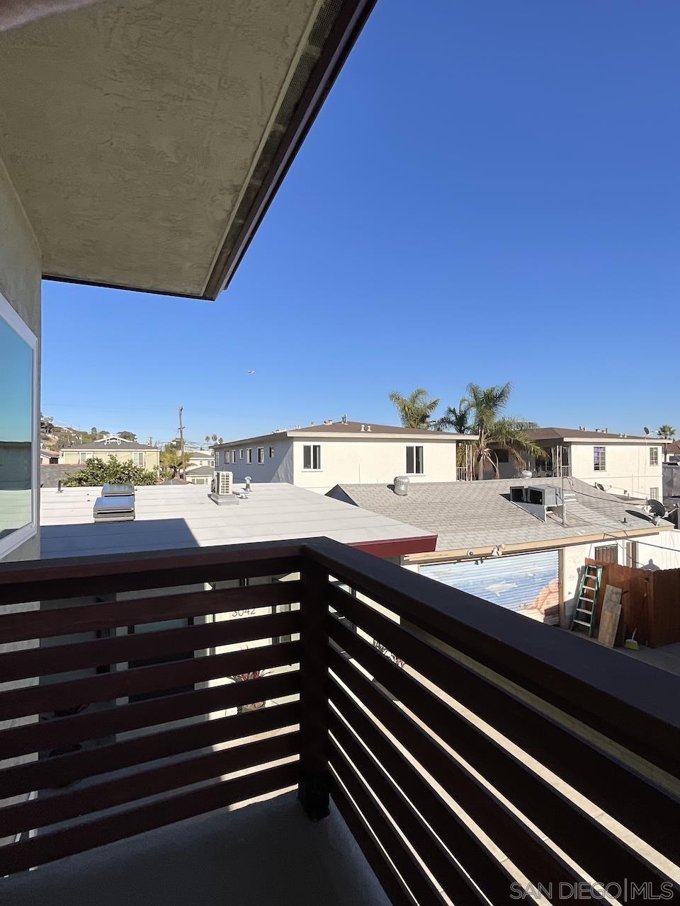 Detail Gallery Image 9 of 19 For 3040  Newell St, San Diego,  CA 92106 - 2 Beds | 1 Baths