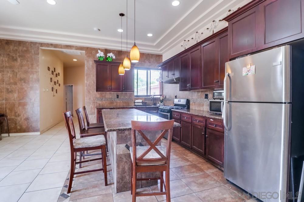 Detail Gallery Image 7 of 30 For 3521  Acacia, San Diego,  CA 92113 - – Beds | – Baths