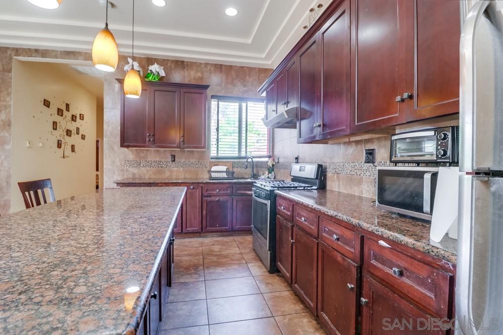 Detail Gallery Image 8 of 30 For 3521  Acacia, San Diego,  CA 92113 - – Beds | – Baths