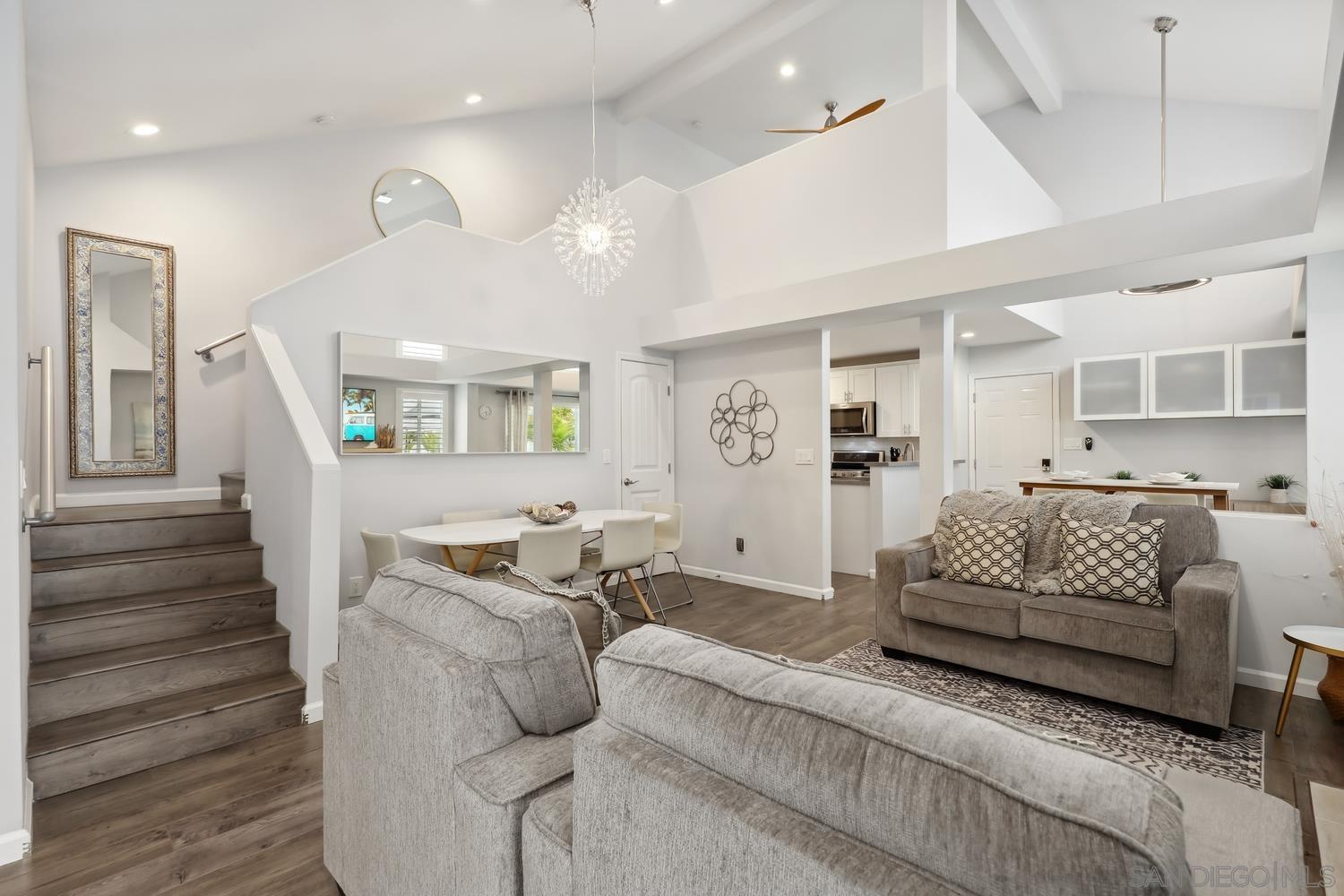 Detail Gallery Image 11 of 45 For 6951  Quiet Cove Dr, Carlsbad,  CA 92011 - 3 Beds | 2 Baths