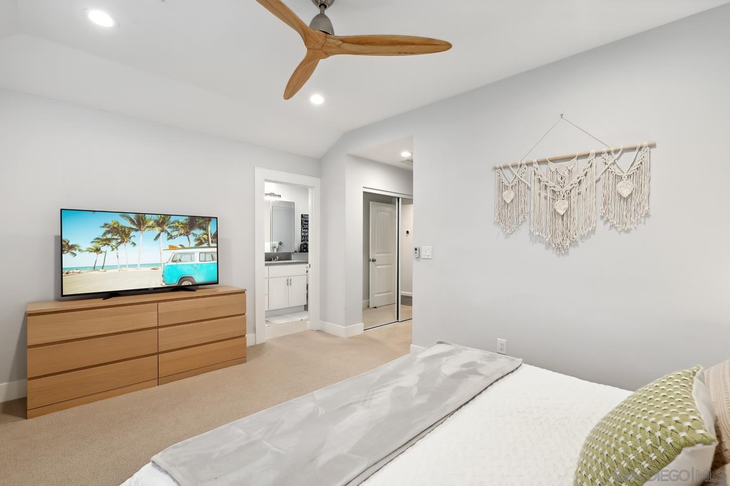 Detail Gallery Image 18 of 45 For 6951  Quiet Cove Dr, Carlsbad,  CA 92011 - 3 Beds | 2 Baths