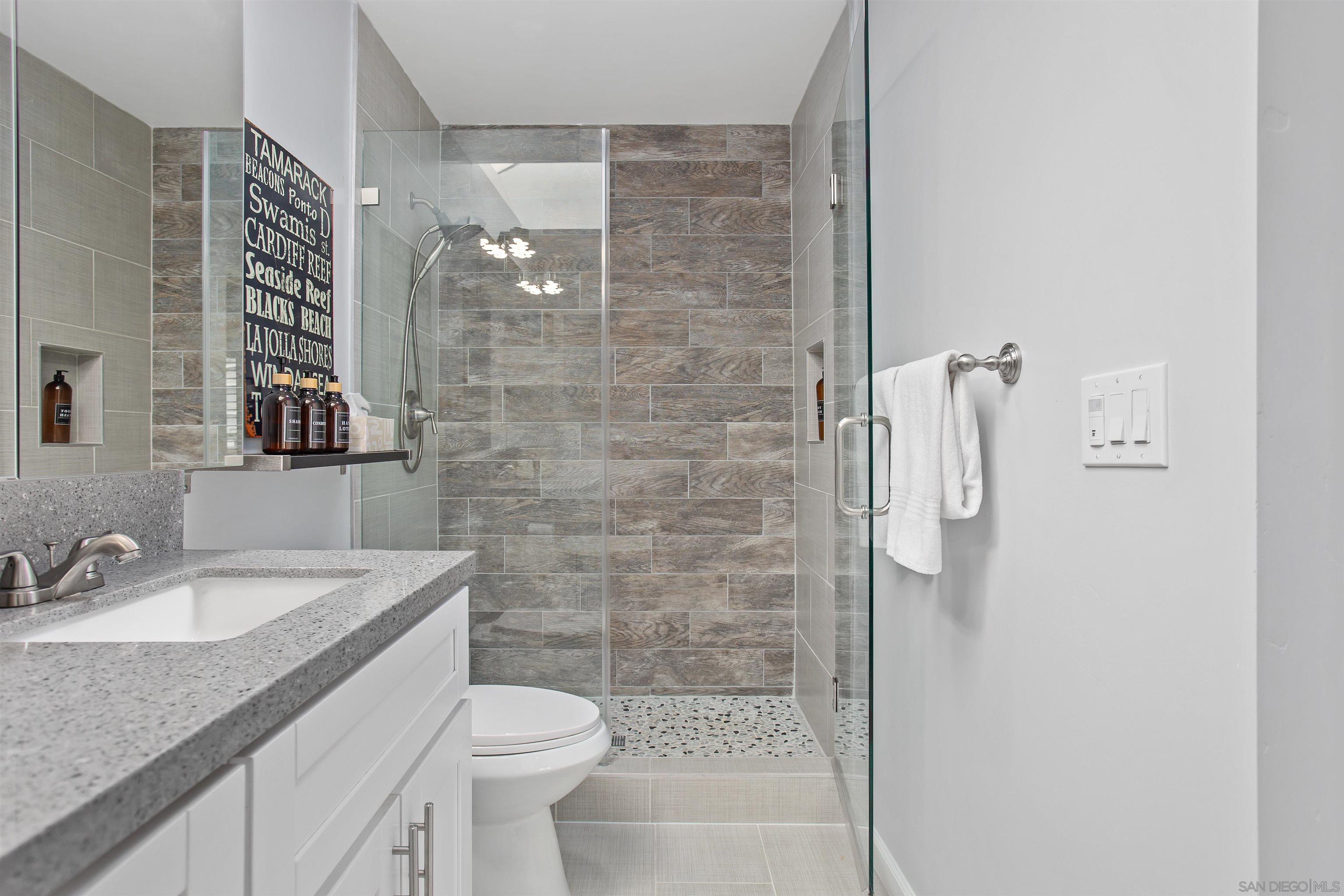 Detail Gallery Image 19 of 45 For 6951  Quiet Cove Dr, Carlsbad,  CA 92011 - 3 Beds | 2 Baths