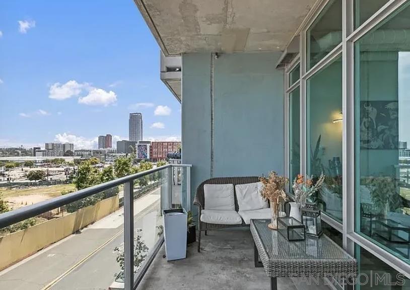 Detail Gallery Image 8 of 23 For 1080  Park Bkvd  307, San Diego,  CA 92101 - 2 Beds | 2 Baths