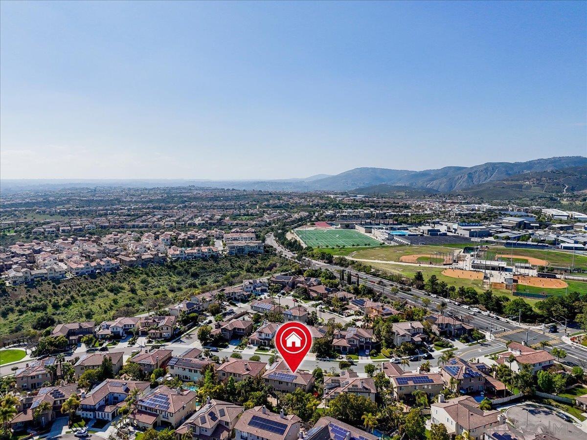 Detail Gallery Image 2 of 44 For 16357  Deer Ridge Rd, San Diego,  CA 92127 - 5 Beds | 4/1 Baths