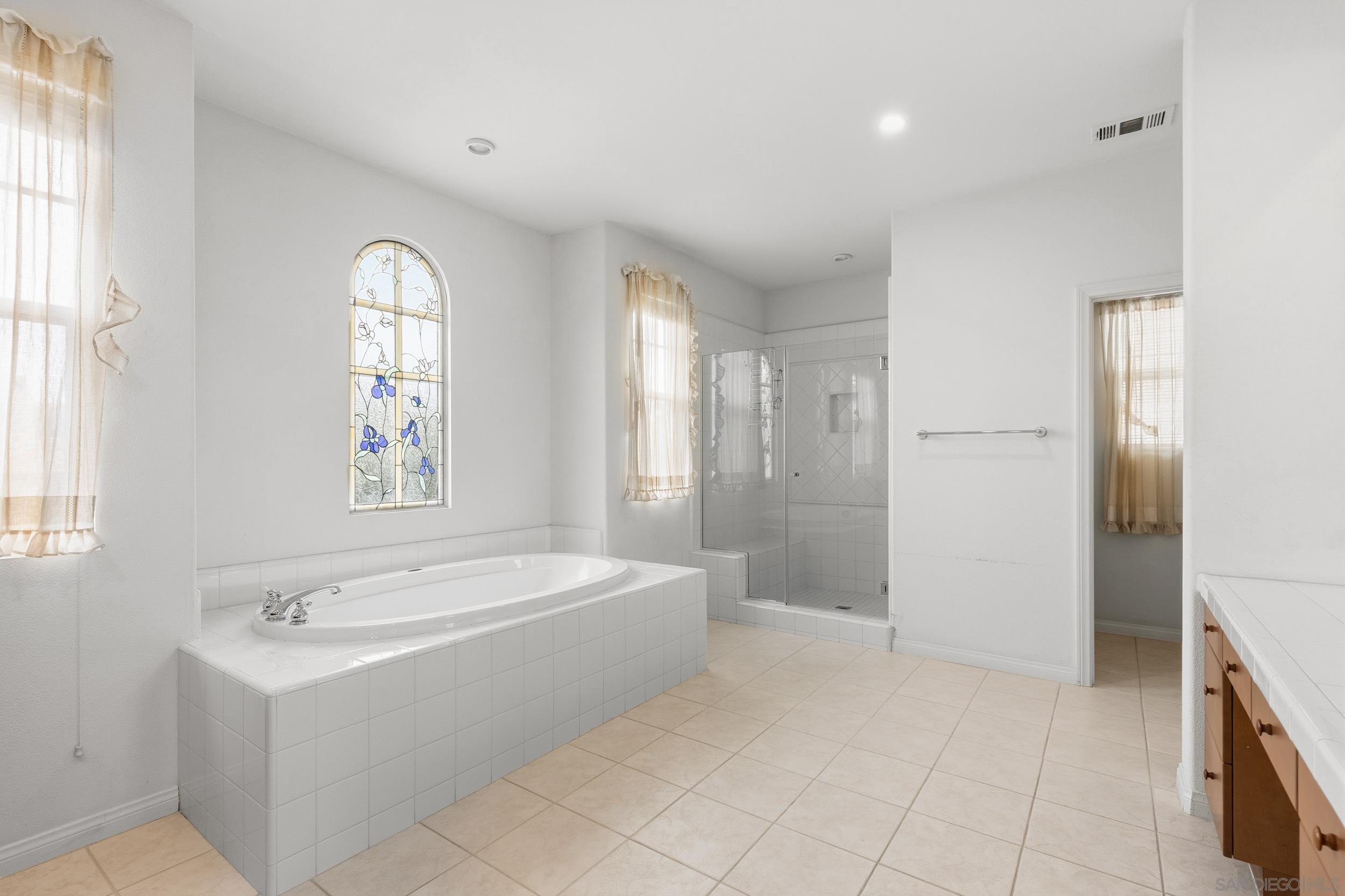 Detail Gallery Image 36 of 44 For 16357  Deer Ridge Rd, San Diego,  CA 92127 - 5 Beds | 4/1 Baths