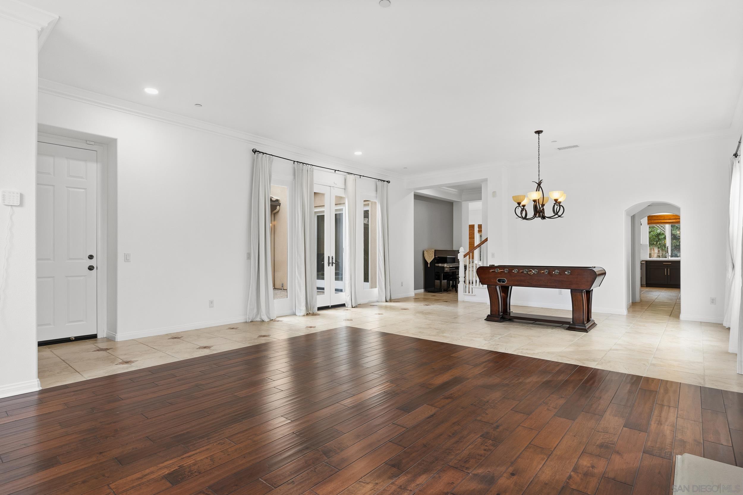 Detail Gallery Image 9 of 44 For 16357  Deer Ridge Rd, San Diego,  CA 92127 - 5 Beds | 4/1 Baths