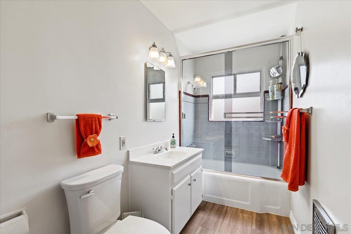 Detail Gallery Image 18 of 38 For 1658  Greenfield Dr, El Cajon,  CA 92021 - 2 Beds | 1 Baths