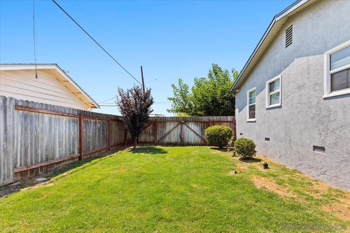 Detail Gallery Image 30 of 38 For 1658  Greenfield Dr, El Cajon,  CA 92021 - 2 Beds | 1 Baths