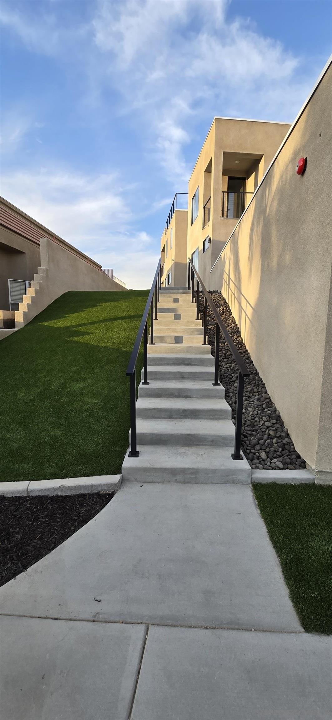 Detail Gallery Image 2 of 4 For 30145  Buck Tail Drive, Sun City,  CA 92587 - 3 Beds | 3 Baths