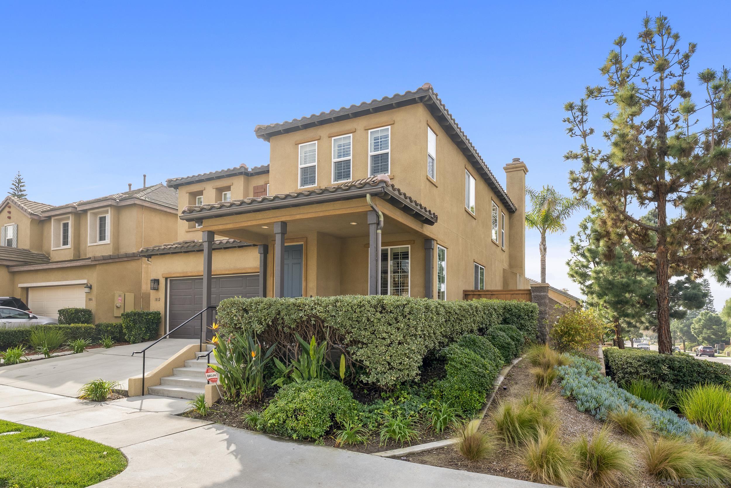 Detail Gallery Image 2 of 52 For 1802  Webber Way, Chula Vista,  CA 91913 - 4 Beds | 3/1 Baths