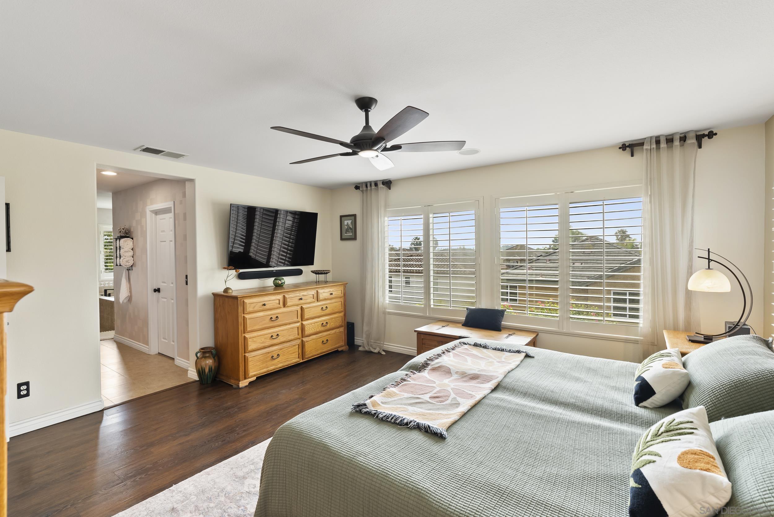 Detail Gallery Image 24 of 52 For 1802  Webber Way, Chula Vista,  CA 91913 - 4 Beds | 3/1 Baths