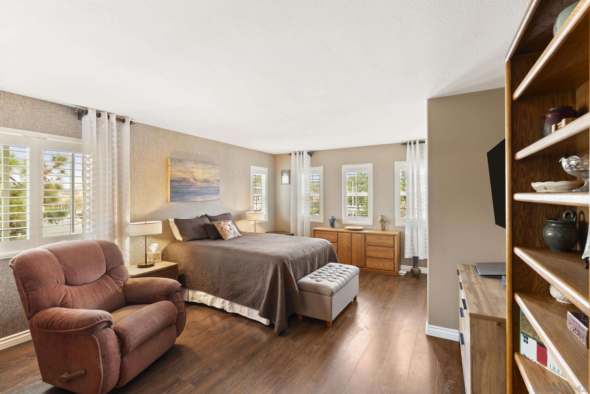 Detail Gallery Image 30 of 52 For 1802  Webber Way, Chula Vista,  CA 91913 - 4 Beds | 3/1 Baths