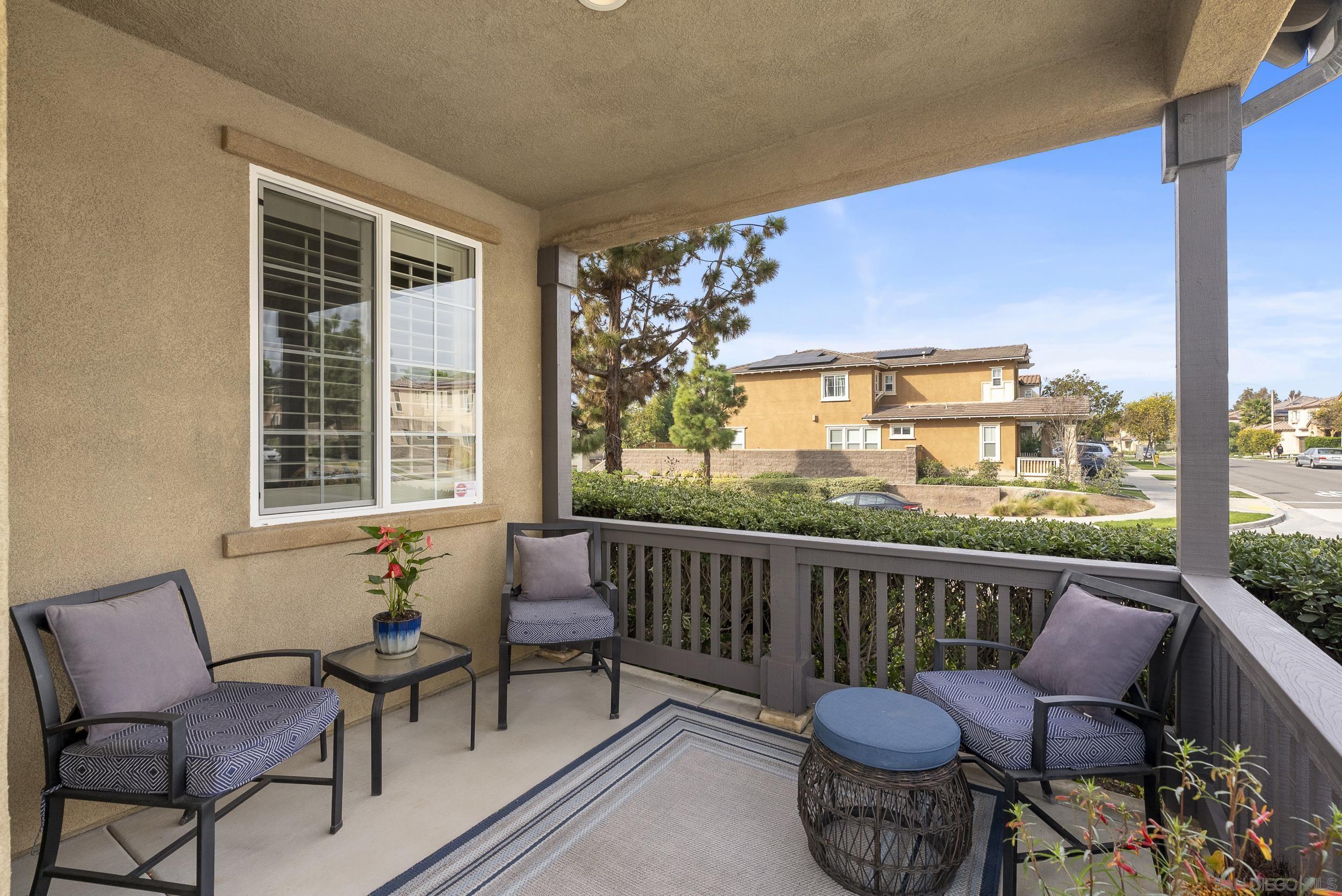 Detail Gallery Image 4 of 52 For 1802  Webber Way, Chula Vista,  CA 91913 - 4 Beds | 3/1 Baths