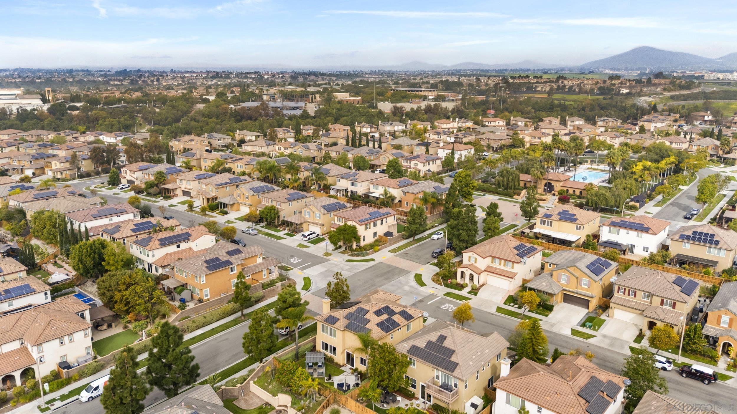 Detail Gallery Image 47 of 52 For 1802  Webber Way, Chula Vista,  CA 91913 - 4 Beds | 3/1 Baths