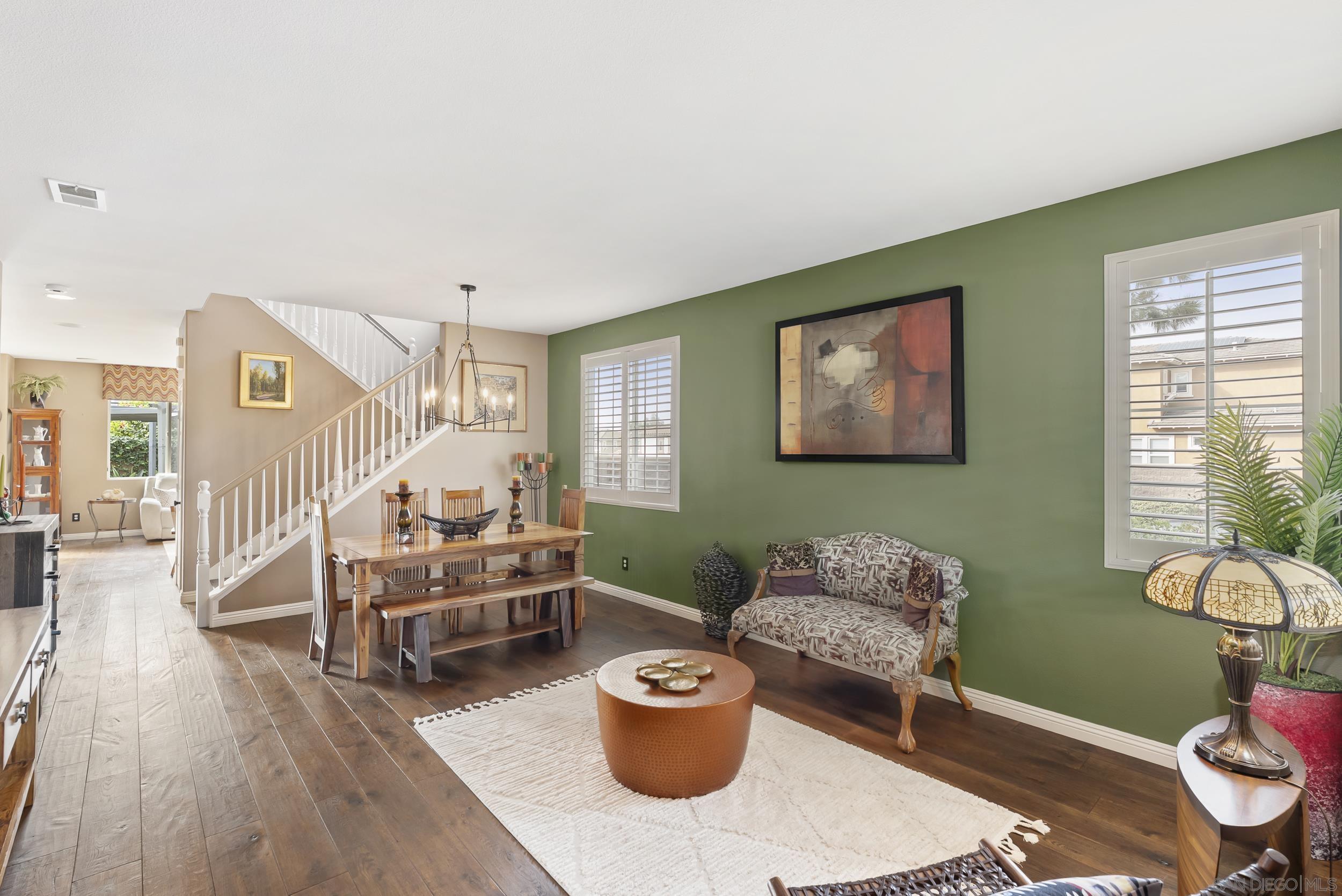 Detail Gallery Image 6 of 52 For 1802  Webber Way, Chula Vista,  CA 91913 - 4 Beds | 3/1 Baths