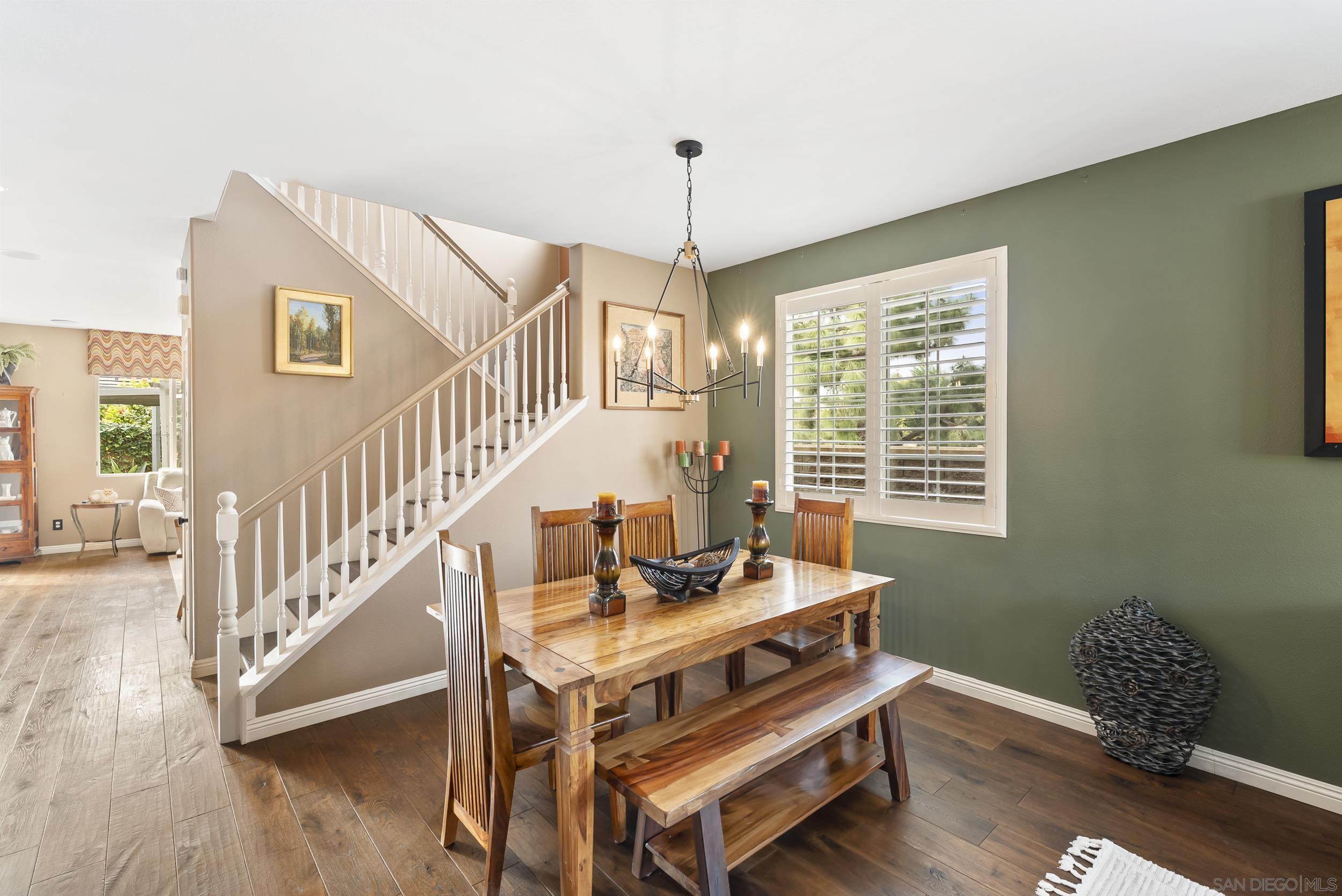 Detail Gallery Image 8 of 52 For 1802  Webber Way, Chula Vista,  CA 91913 - 4 Beds | 3/1 Baths