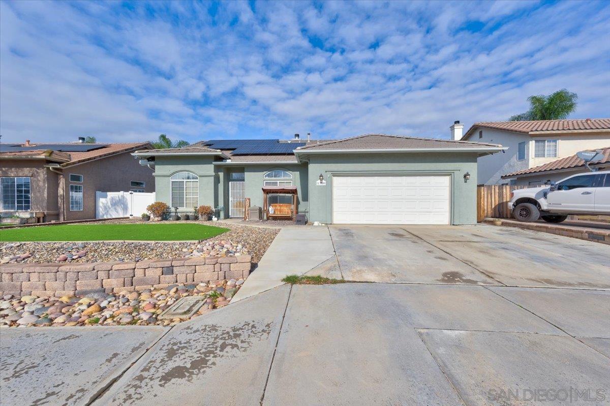 Detail Gallery Image 3 of 56 For 1359  H St, Ramona,  CA 92065 - 3 Beds | 2 Baths