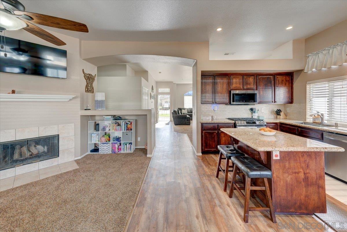 Detail Gallery Image 10 of 56 For 1359  H St, Ramona,  CA 92065 - 3 Beds | 2 Baths