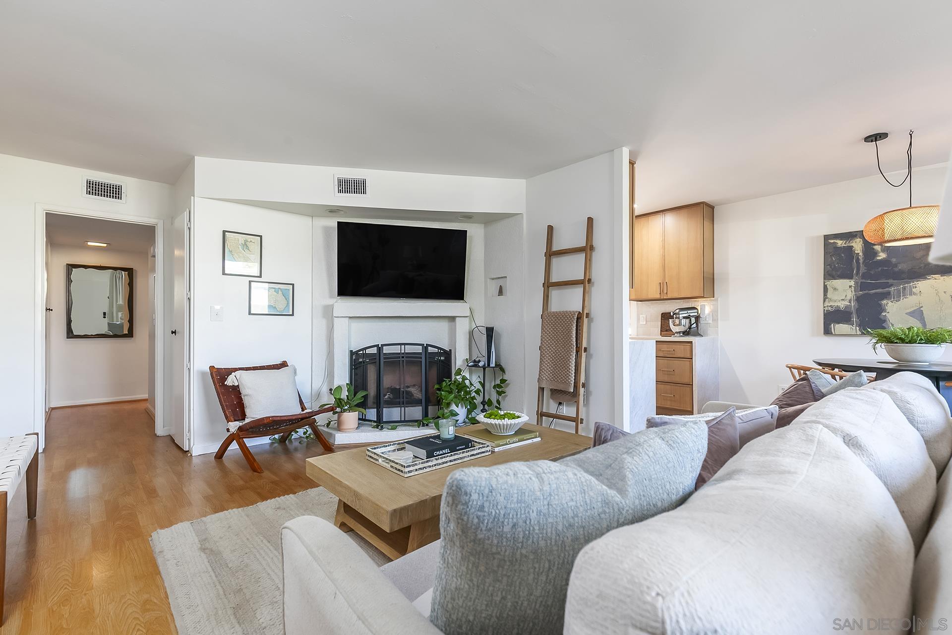 Detail Gallery Image 7 of 53 For 3845  Groton St  #1,  San Diego,  CA 92110 - 1 Beds | 1 Baths