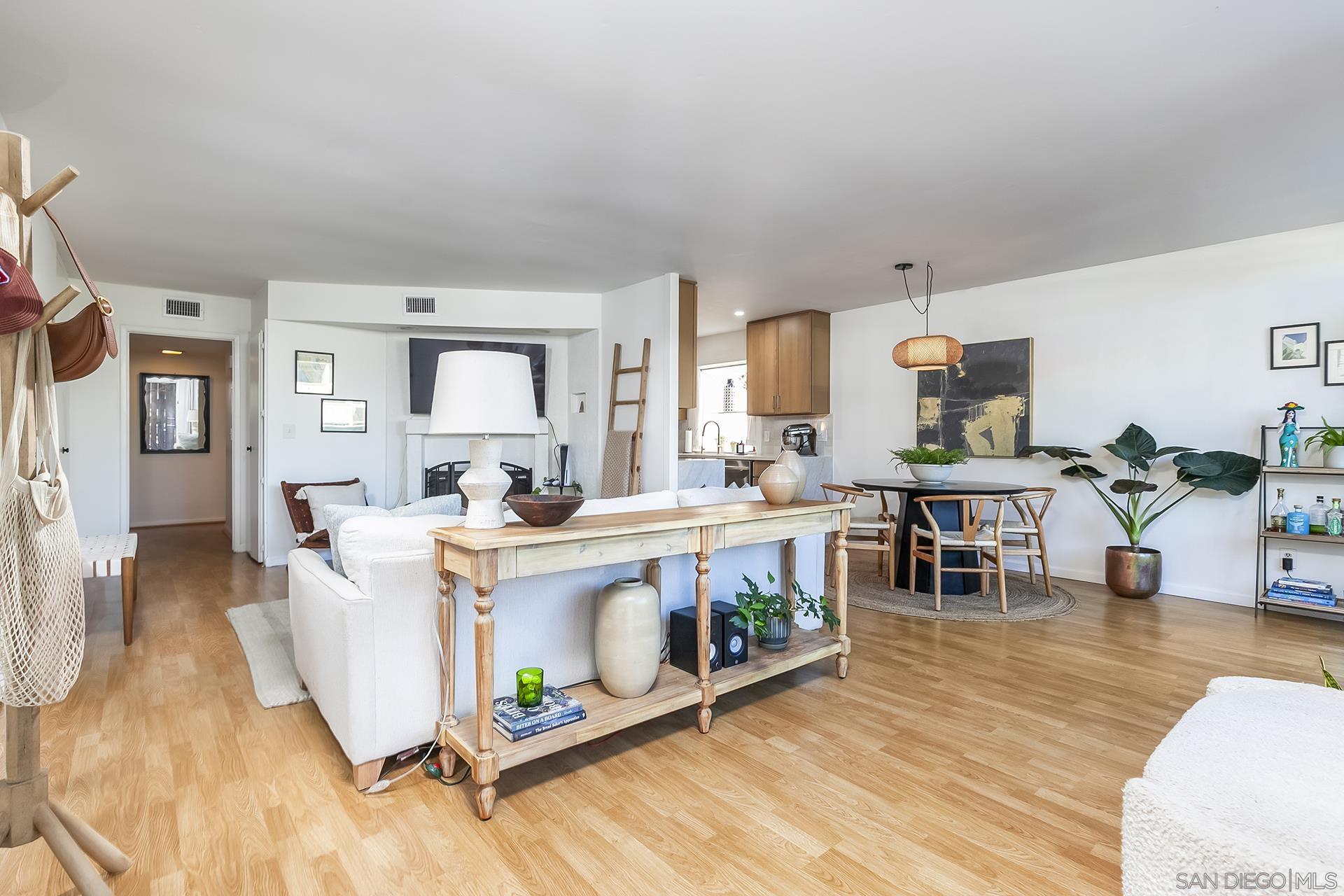 Detail Gallery Image 8 of 53 For 3845  Groton St  #1,  San Diego,  CA 92110 - 1 Beds | 1 Baths