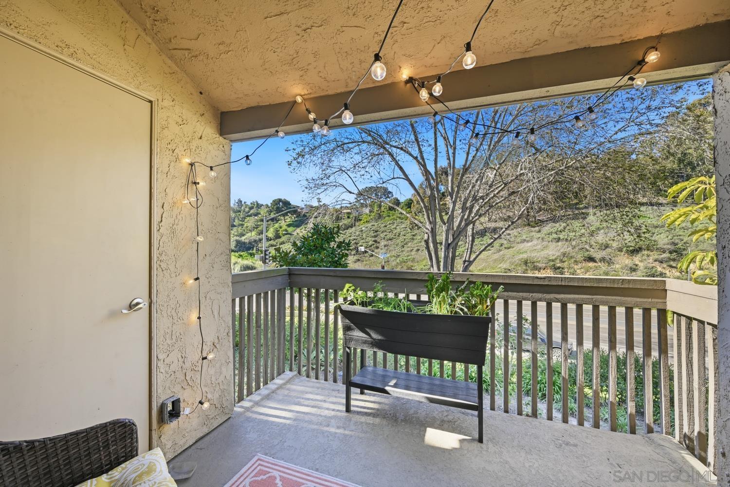 Detail Gallery Image 11 of 17 For 3056  via Alicante  #C,  La Jolla,  CA 92037 - 1 Beds | 1 Baths