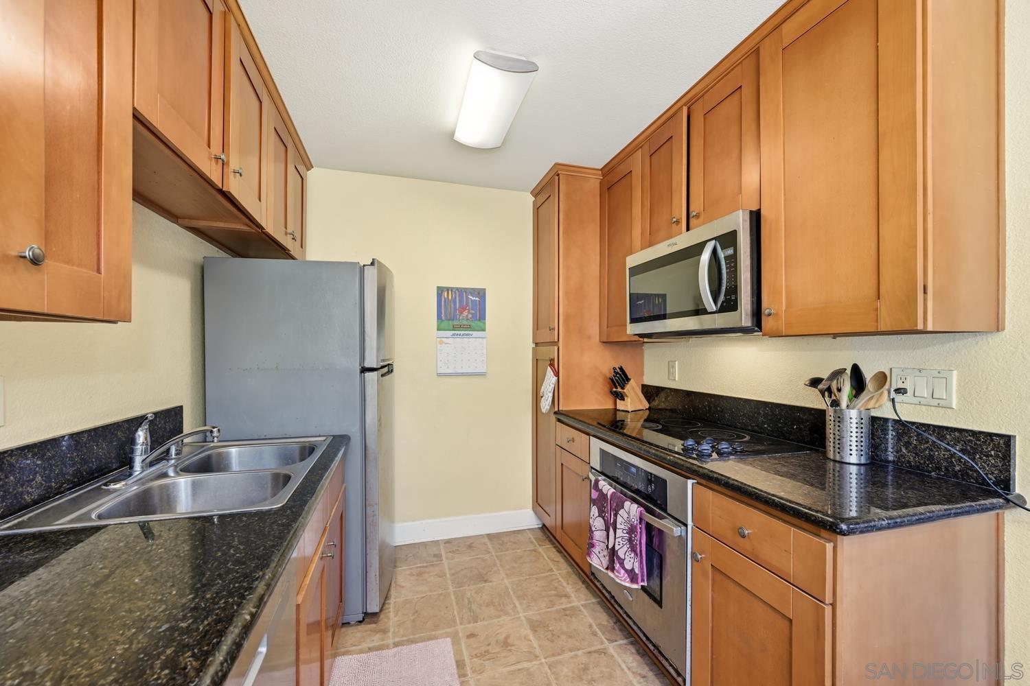 Detail Gallery Image 6 of 17 For 3056  via Alicante  #C,  La Jolla,  CA 92037 - 1 Beds | 1 Baths