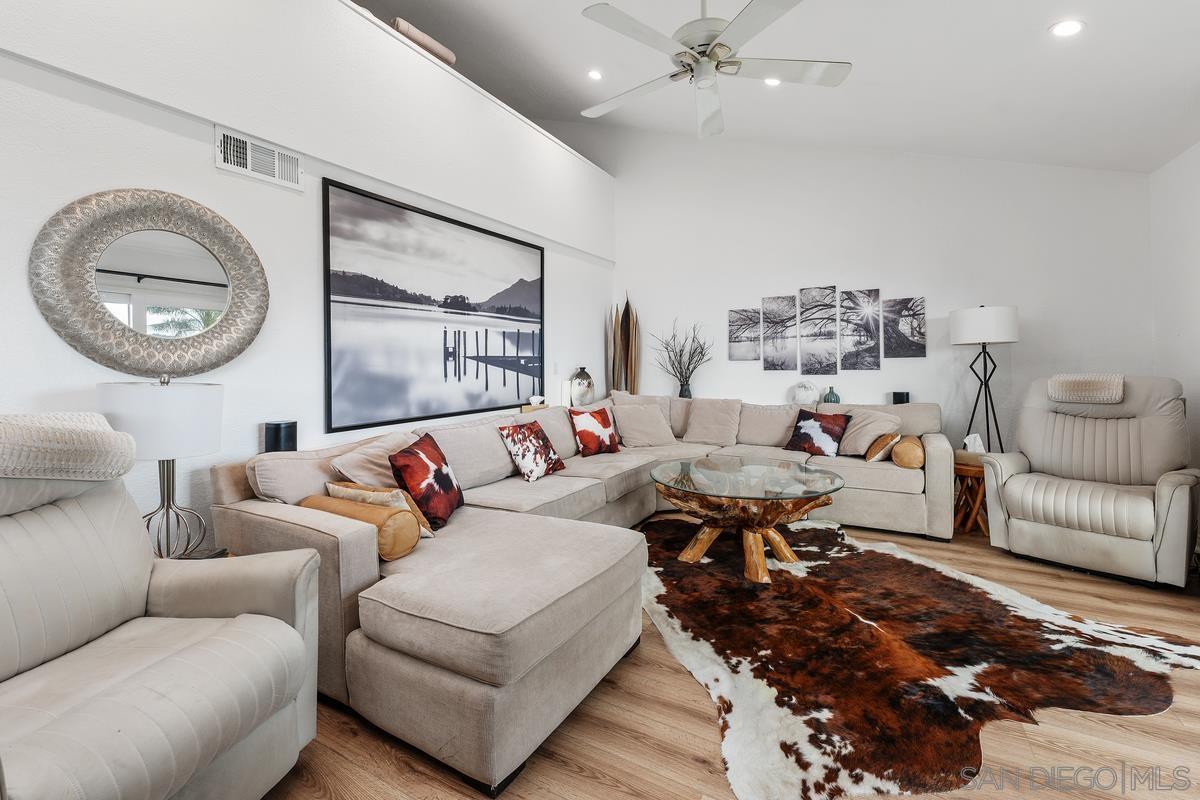 Detail Gallery Image 12 of 42 For 1645  Buena Vista Ave, Spring Valley,  CA 91977 - 4 Beds | 2/1 Baths