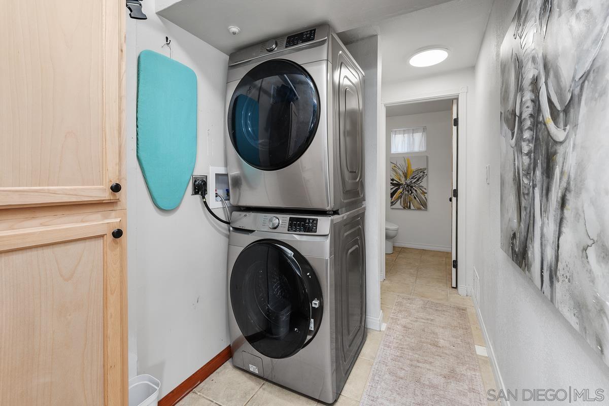 Detail Gallery Image 13 of 42 For 1645  Buena Vista Ave, Spring Valley,  CA 91977 - 4 Beds | 2/1 Baths