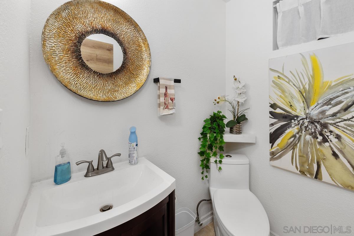 Detail Gallery Image 14 of 42 For 1645  Buena Vista Ave, Spring Valley,  CA 91977 - 4 Beds | 2/1 Baths