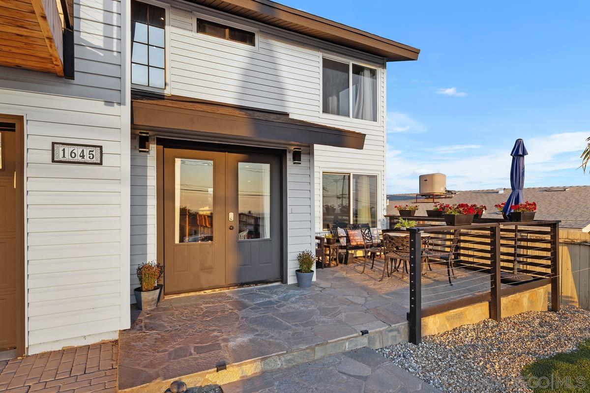 Detail Gallery Image 4 of 42 For 1645  Buena Vista Ave, Spring Valley,  CA 91977 - 4 Beds | 2/1 Baths