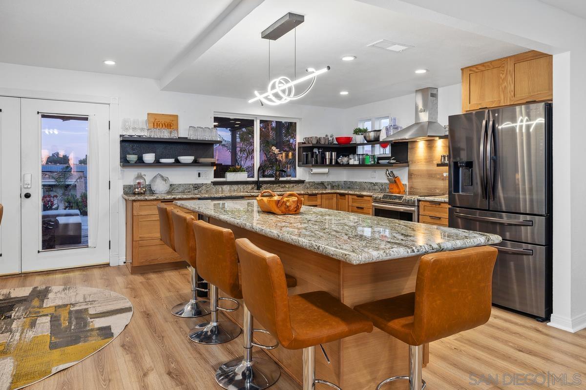 Detail Gallery Image 7 of 42 For 1645  Buena Vista Ave, Spring Valley,  CA 91977 - 4 Beds | 2/1 Baths