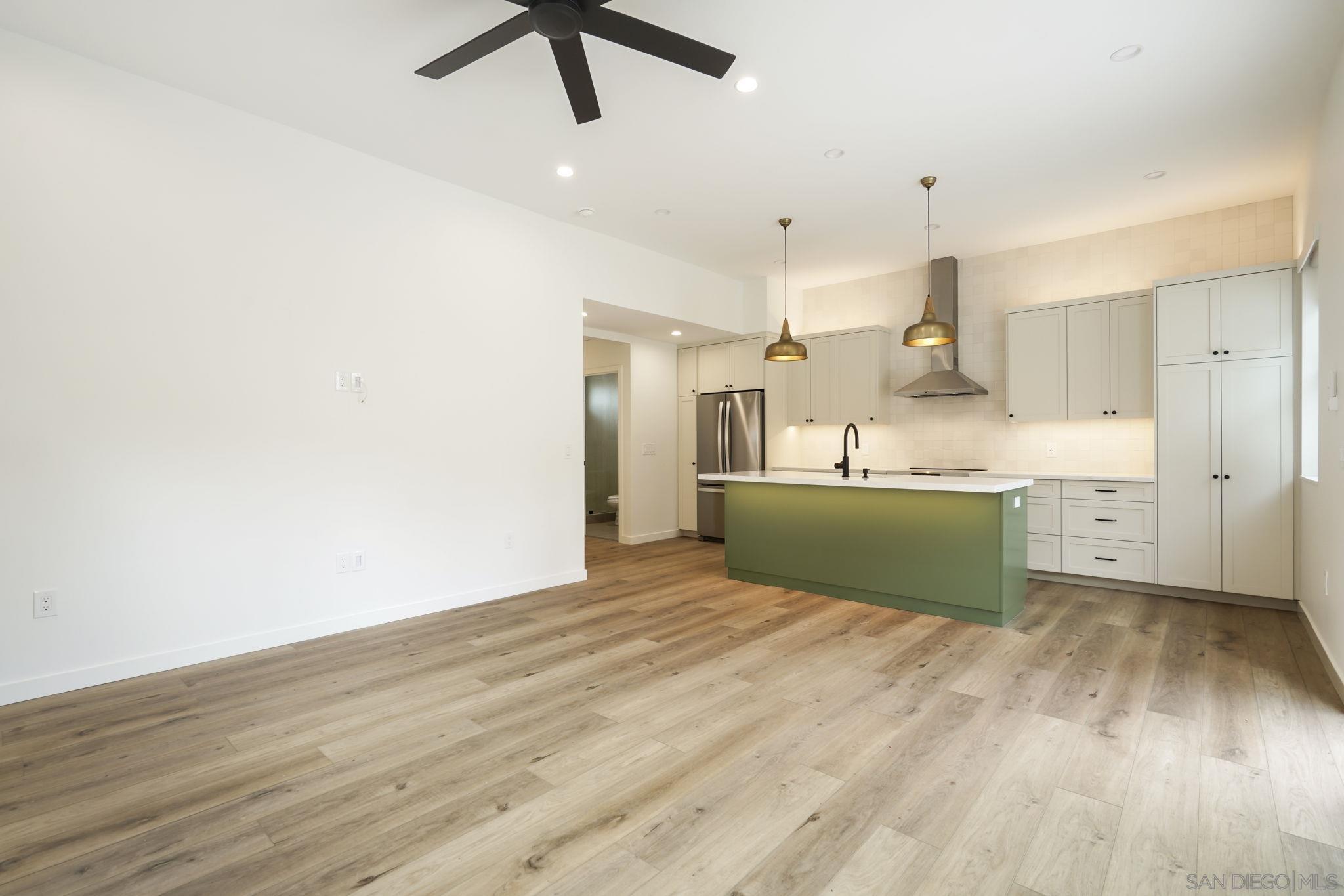 Detail Gallery Image 4 of 19 For 13434  Maryearl Ln, Poway,  CA 92064 - 1 Beds | 1 Baths