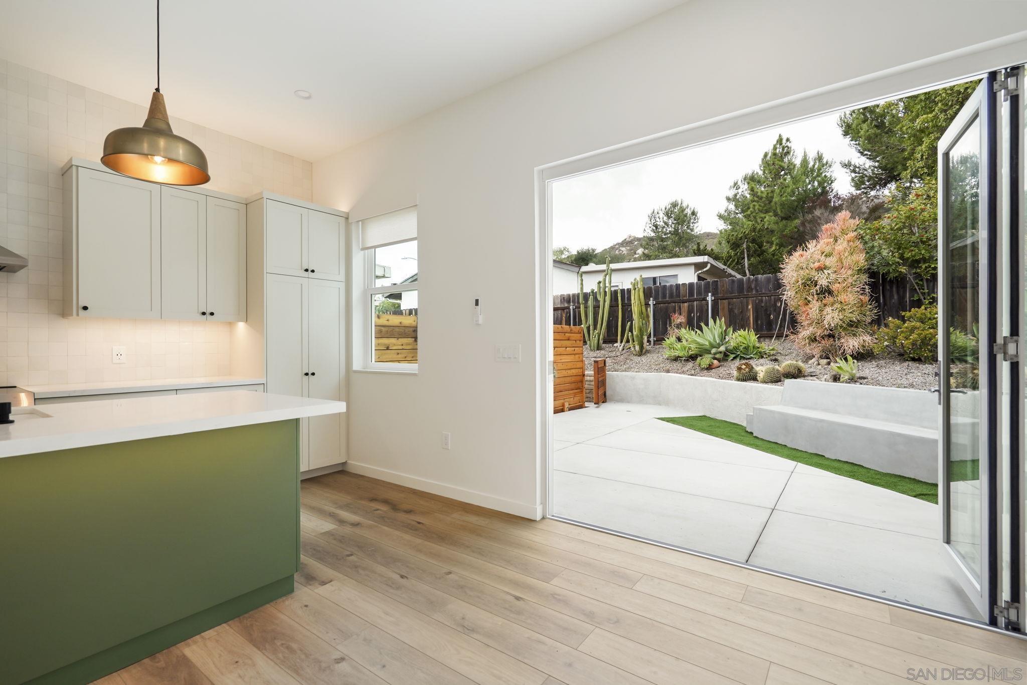 Detail Gallery Image 6 of 19 For 13434  Maryearl Ln, Poway,  CA 92064 - 1 Beds | 1 Baths