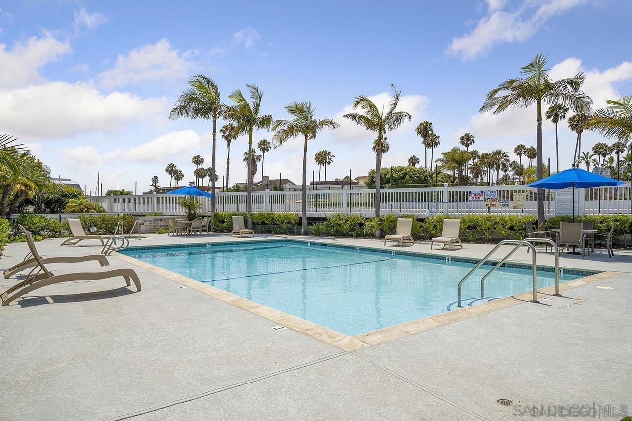 Detail Gallery Image 6 of 19 For 46  Montego Court, Coronado,  CA 92118 - 2 Beds | 2 Baths