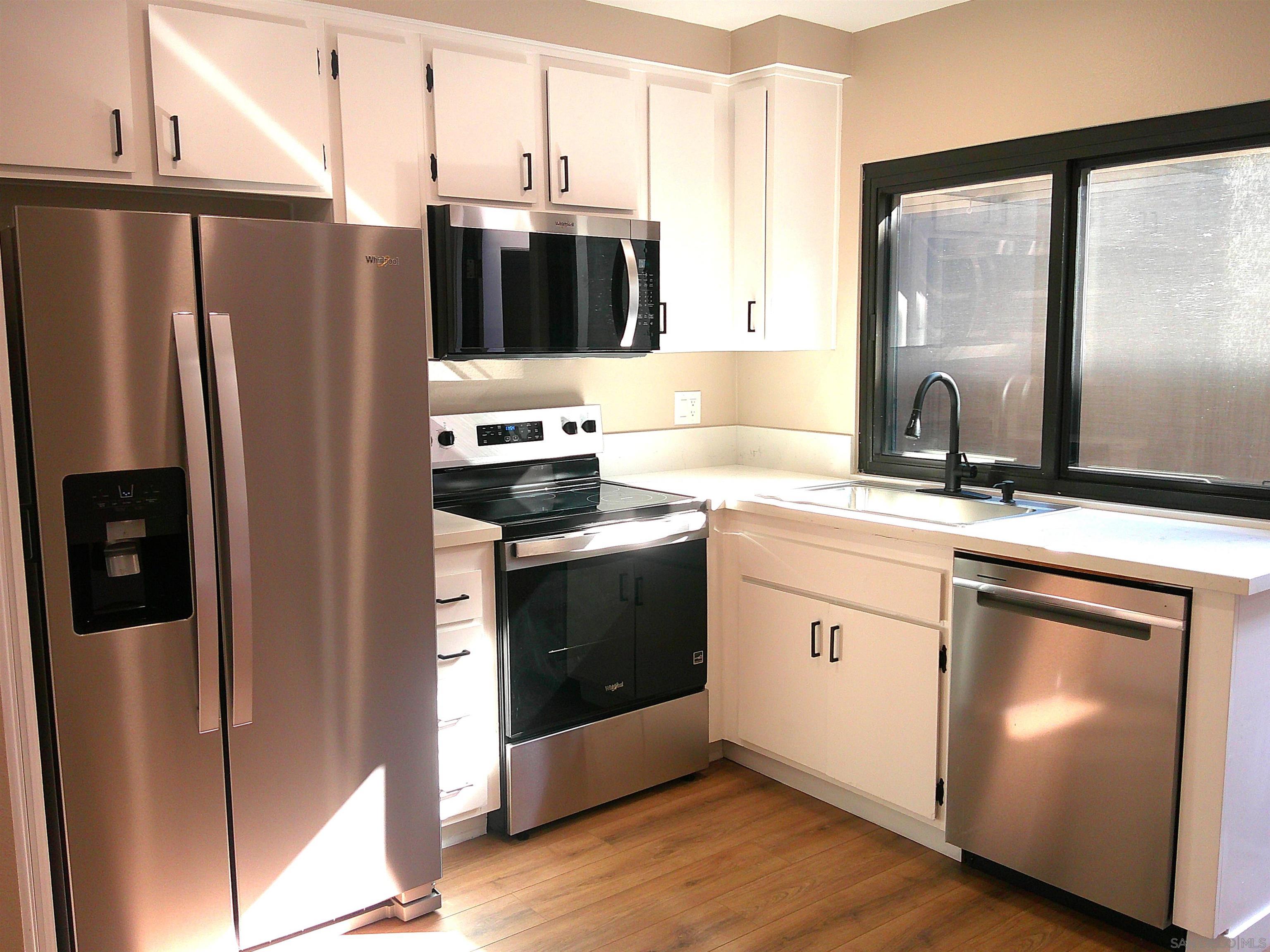 Detail Gallery Image 5 of 25 For 3885  Caminito Litoral  #230,  San Diego,  CA 92107 - 2 Beds | 1 Baths