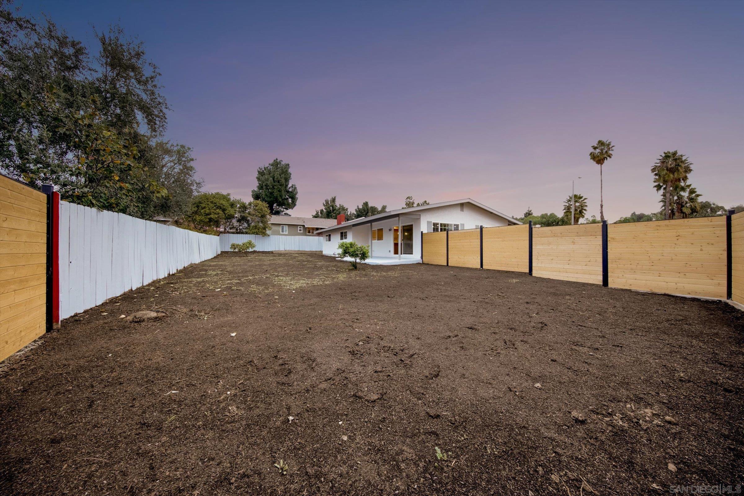 Detail Gallery Image 10 of 67 For 10784  Flambeau Pl, La Mesa,  CA 91941 - 3 Beds | 2 Baths