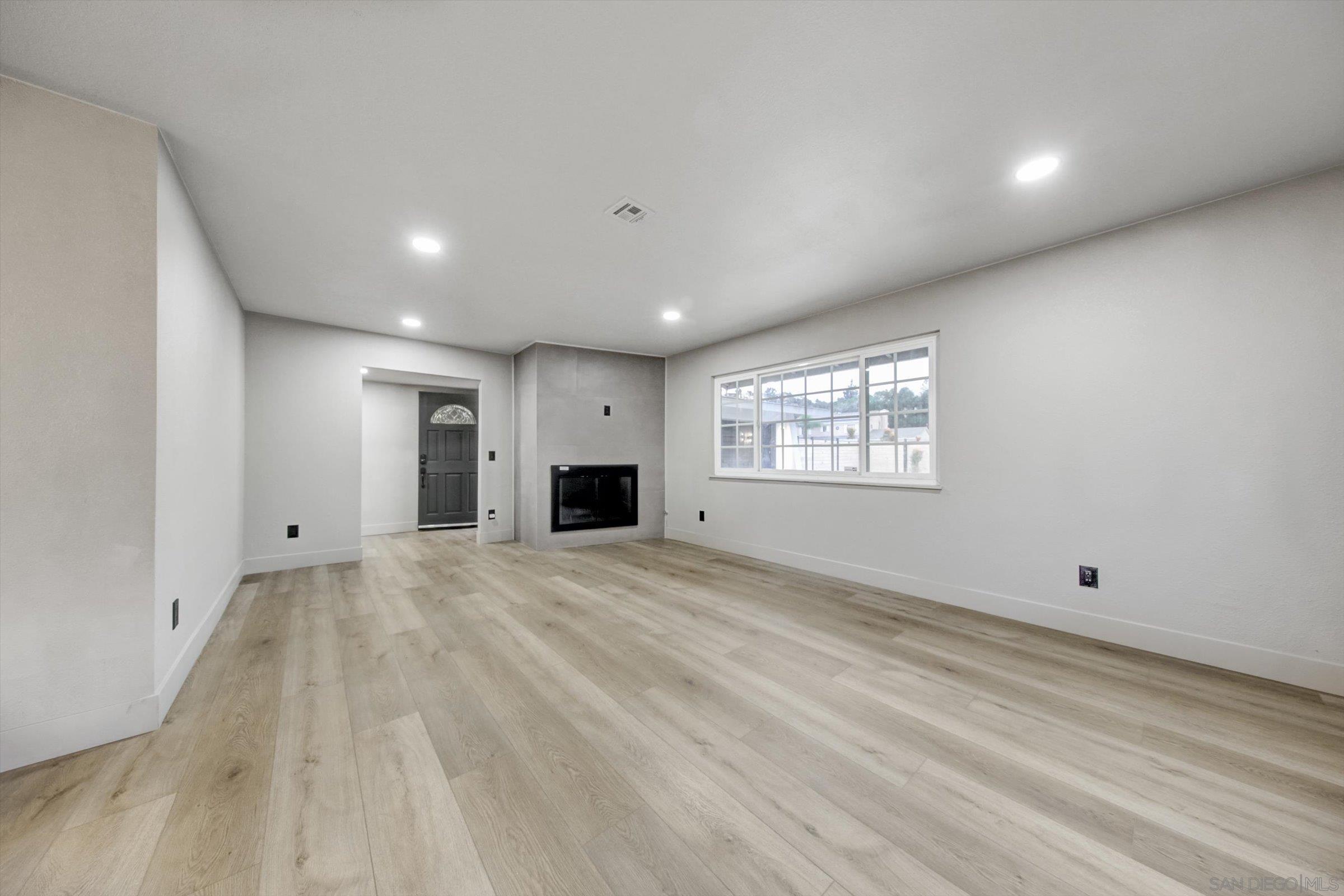 Detail Gallery Image 15 of 67 For 10784  Flambeau Pl, La Mesa,  CA 91941 - 3 Beds | 2 Baths