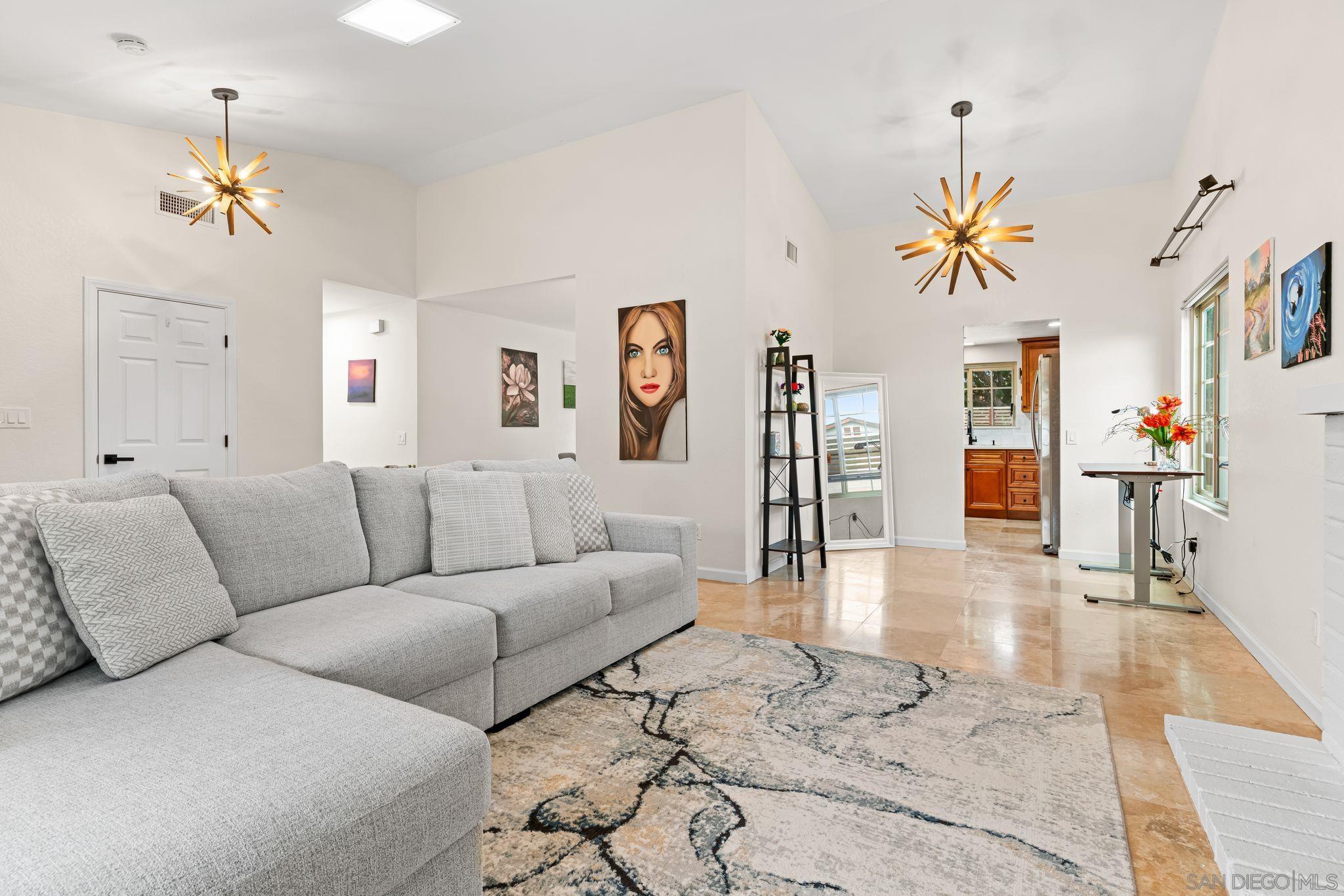 Detail Gallery Image 11 of 35 For 7726  Acama Pl, San Diego,  CA 92126 - 3 Beds | 2 Baths