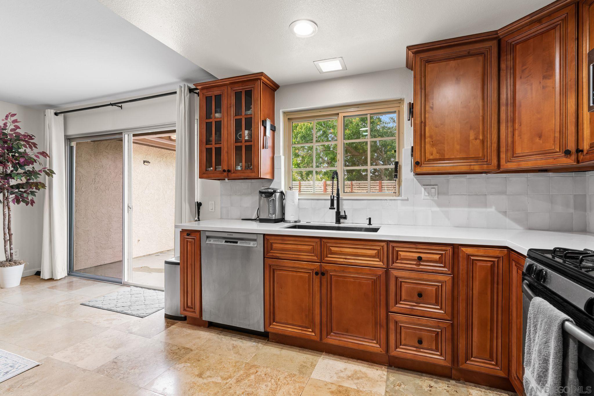 Detail Gallery Image 19 of 35 For 7726  Acama Pl, San Diego,  CA 92126 - 3 Beds | 2 Baths