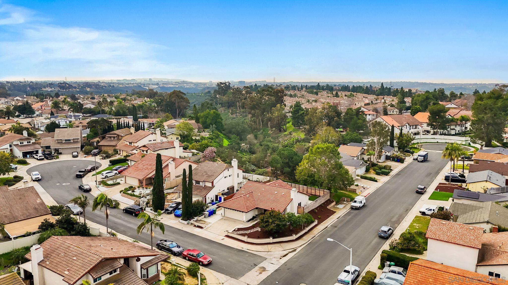 Detail Gallery Image 3 of 35 For 7726  Acama Pl, San Diego,  CA 92126 - 3 Beds | 2 Baths