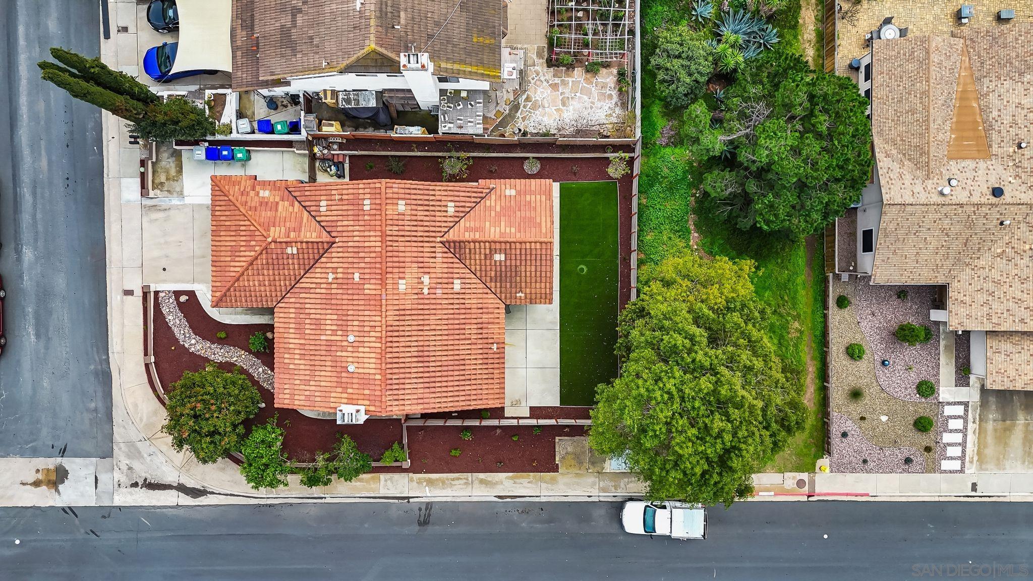 Detail Gallery Image 4 of 35 For 7726  Acama Pl, San Diego,  CA 92126 - 3 Beds | 2 Baths